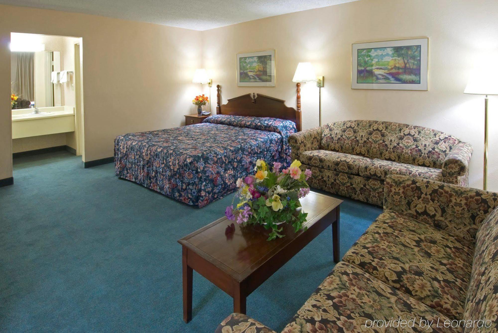 Americas Best Value Inn Stockbridge Zimmer foto